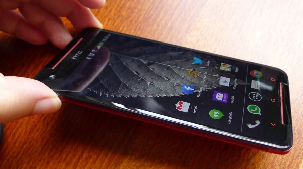 'HTC, Snapdragon 800'lü yeni bir Butterfly modeli hazırlıyor'