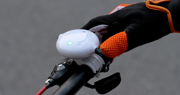 Bisiklet ya da motosiklet sürücüleri için LED sinyal sistemi: Seil Bag