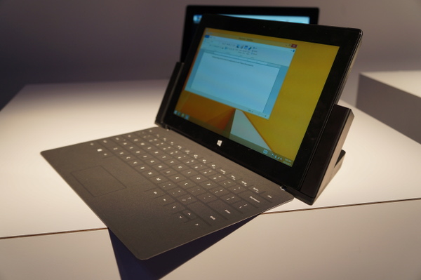 Microsoft, Surface modellerindeki RT takısını kaldırdı