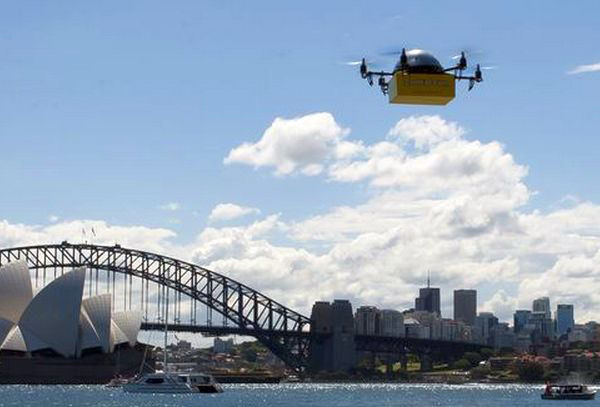 Zookal ve Flirtey, ders notlarını 2014 yılında insansız hava araçlarıyla taşımaya hazırlanıyor