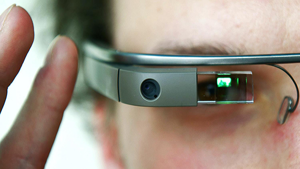 Microsoft, Google Glass benzeri giyilebilir bir cihaz üzerinde çalışıyor