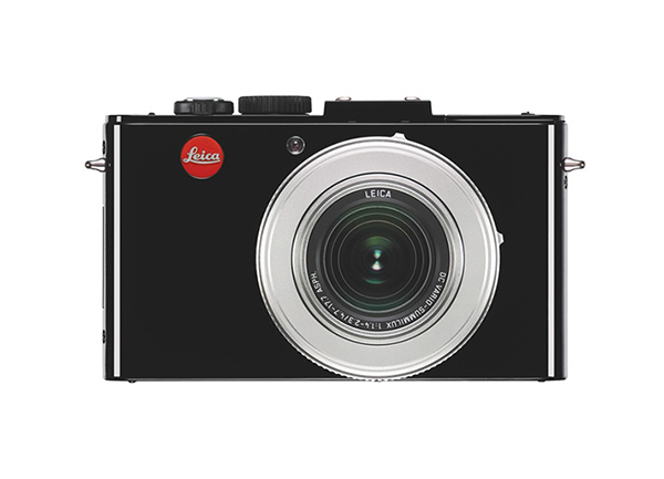 Leica, D-Lux 6 fotoğraf makinesinin bu sefer 'Silver Edition' versiyonunu duyurdu