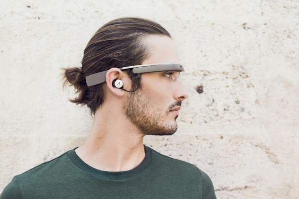 Google Glass daha iyi bir donanımla güncellenecek