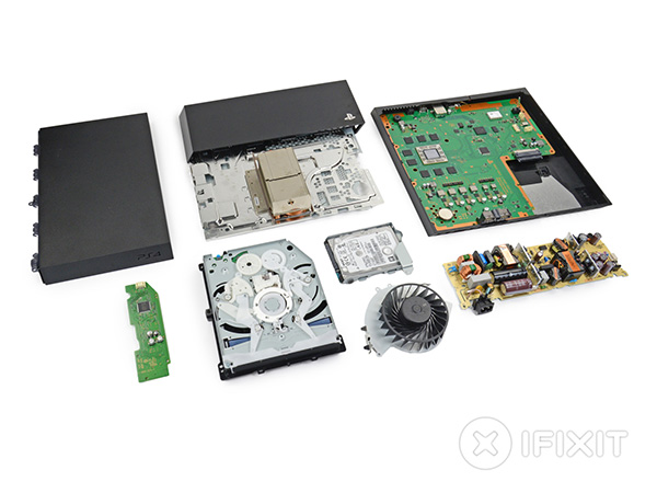 iFixit'in yeni konuğu PlayStation 4 oldu