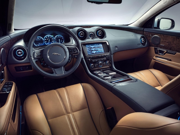Jaguar ve Land Rover'ın yeni nesil otomobilleri, Intel işlemcilerle donatılacak