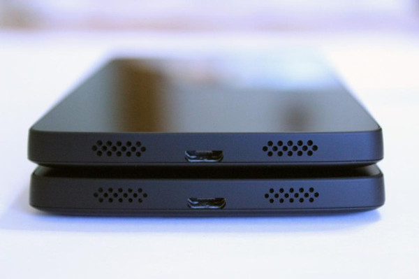 Son Nexus 5 üretimleri tasarım açısından küçük değişiklikler içeriyor