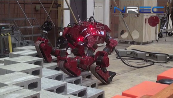 Carnegie Mellon Üniversitesi tarafından hazırlanan robot modeli CHIMP, DARPA Robotics Challenge denemlerine katılacak