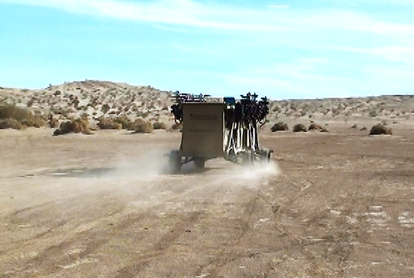 Advanced Tactics, karada sürülebilir VTOL hava aracı AT Transformer'ı tanıttı