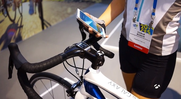 CES 2014 : Samsung, Trek Bikes konsepti ile bisiklet sürerken Galaxy Note 3 veya Galaxy Gear cihazlarını şarj imkanı sunuyor