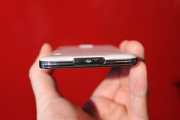 Genel bakış : Galaxy S5 ile ilgili bilinenler ve yeni gelişmeler