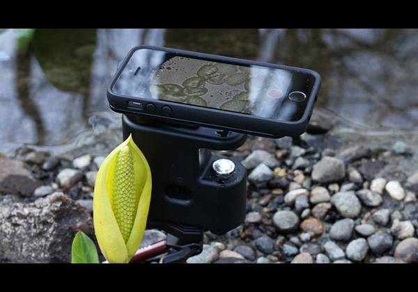 iPhone destekli bir mikroskop modeli daha Kickstarter'da destek arıyor: The MicrobeScope