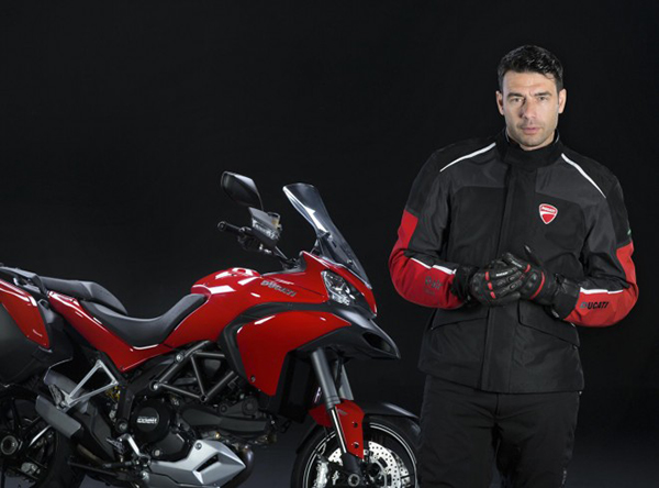 Ducati ve Dainese'nin geliştirdiği yeni motosiklet ceketi, dahili hava yastığıyla üst düzey koruma vaat ediyor