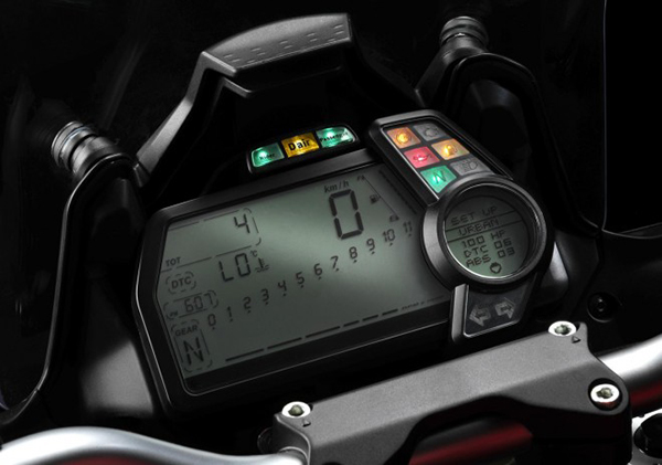 Ducati ve Dainese'nin geliştirdiği yeni motosiklet ceketi, dahili hava yastığıyla üst düzey koruma vaat ediyor