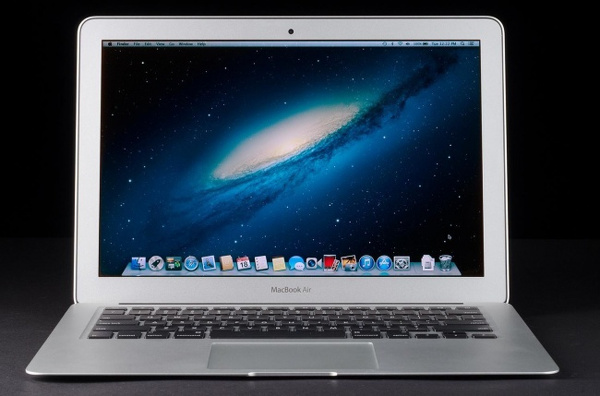 Retina ekranlı Macbook Air yılın ikinci yarısında satışa sunulabilir