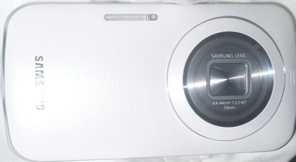 Galaxy S5 Zoom internete sızdırıldı