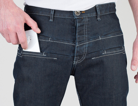 Cebinde iPhone taşıyanlara özel radyasyon önleyici kot pantolon