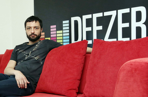 Deezerby uygulamasının yeni konuk editörü Mehmet Erdem oldu