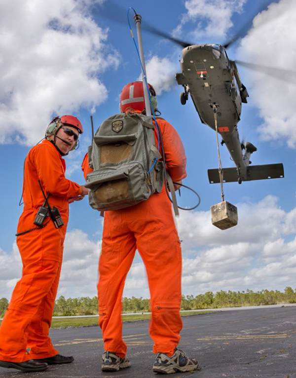 ABD Silahlı Kuvvetleri ve Sikorsky, karadan yönetilebilen helikopter modeli Black Hawk için ilk uçuş testini tamamladı