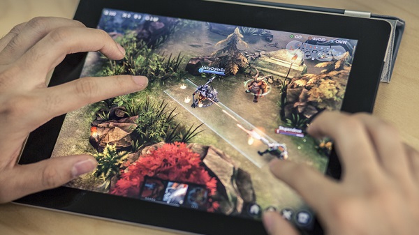Blizzard ve Rockstar'ın eski geliştiricilerinin MOBA türündeki mobil oyunu: Vainglory