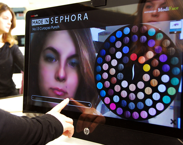 Sephora, 3D destekli artırılmış gerçeklik aynasını test ediyor