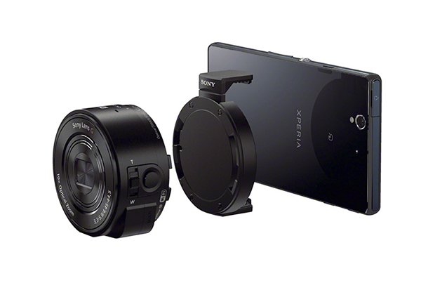 Sony'den 30 kat büyütmeye sahip yeni QX kamera gelebilir