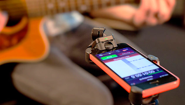Rode, iXY mikrofon modelinin iPhone 5, 5c ve 5s uyumlu yeni versiyonunu duyurdu
