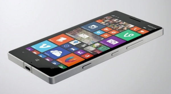 Lumia 930 ülkemizde raflara çıkmaya başladı