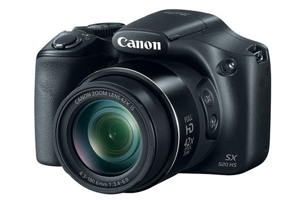 Canon'dan 42 ile 30 kat optik yakınlaştırma sunan iki yeni fotoğraf makinesi: SX400 IS ve SX520 
