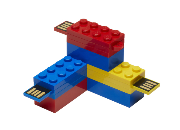 İlk orijinal Lego USB belleği satışa sunuldu