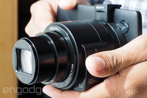 IFA 2014 : Sony'den harici lens aparatı ailesine iki yeni üye