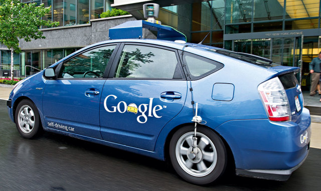 Sürücüsüz araba projesinin lideri, Google'dan ayrıldı