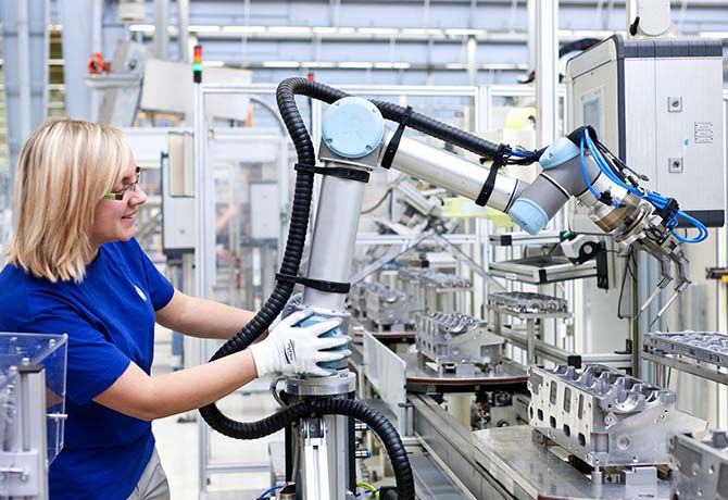Foxconn'un üretim robotlarını Apple kabul etmedi