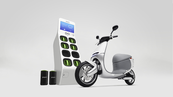 CES 2015 : Eski HTC yöneticilerinden elektrikli akıllı scooter Gogoro