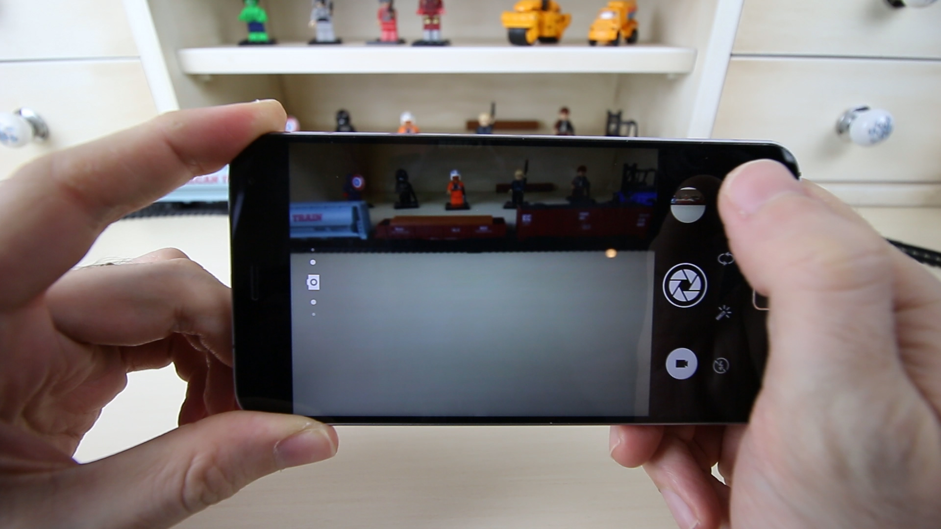 Meizu MX4 Pro inceleme videosu '2K ekran, 3D parmak okuyucu, 20.7MP kamera, 3350mAh pil ve fazlası'