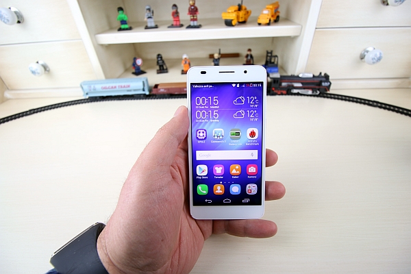 Huawei Honor 6 akıllı telefon video inceleme 'Huawei'in iddialı telefonu mercek altında'