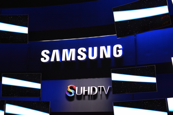 Samsung yeni TouchWIZ arayüzünde kendi uygulamalarını çıkarabilir