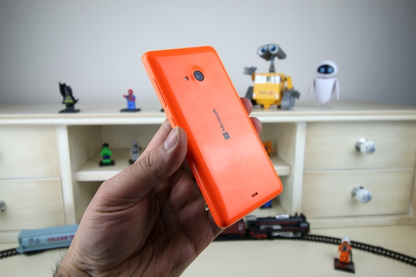 Microsoft Lumia 535 akıllı telefon inceleme 'Windows Phone'a giriş seviyesinde büyük ekran ve 1GB RAM takviyesi'