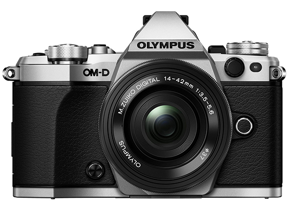 Olympus, 40MP'lik yüksek çözünürlüklü çekim moduyla dikkat çeken yeni aynasız fotoğraf makinesi OM-D E-M5 II'yi duyurdu