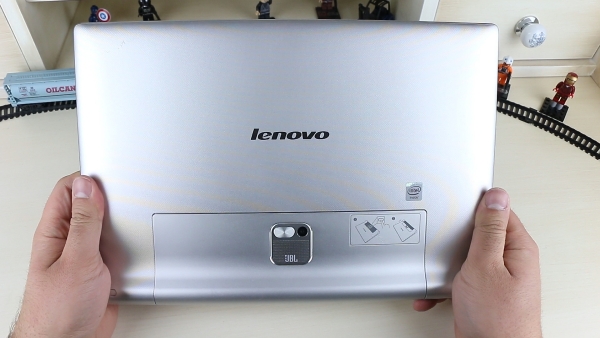 Lenovo Yoga Tablet 2 Pro inceleme videosu 'Tasarımı, dahili projektörü ve JBL imzalı 2+1 ses sistemi ile bu tablet farklı'