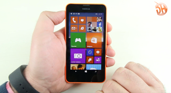 Tüm Windows Phone cihazlara Windows 10 yükleme olanağı veren bir açık keşfedildi
