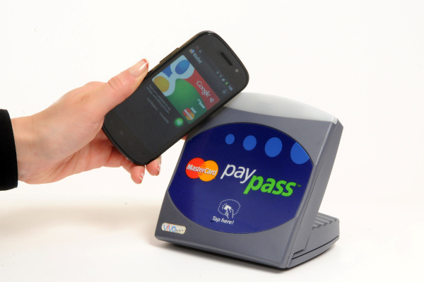 Google'ın yeni mobil ödeme hizmeti Android Pay adını alabilir