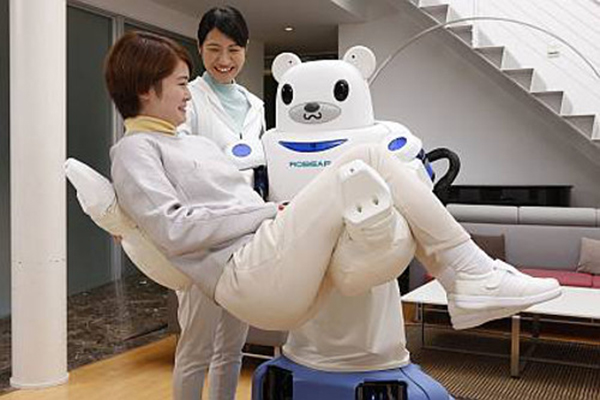 RIKEN ile Sumitomo Riko şirketleri, yeni bir ayı görünümlü deneysel bakım robotu geliştirdi