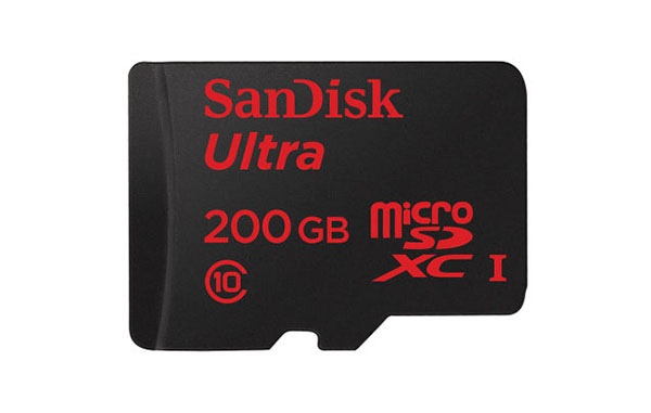 MWC 2015: SanDisk, 200GB depolama miktarıyla dikkat çeken yeni microSD hafıza kartını tanıttı