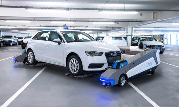 Audi, fabrika içinde araçları taşımak için robotlardan yararlanacak