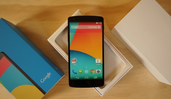 Google Nexus 5 satışını durdurdu