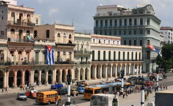 Küba hükûmeti halka açık alanlarda ücretsiz internet hizmetini onayladı