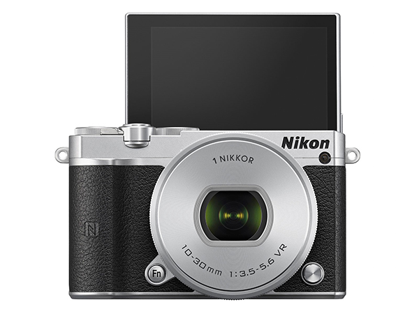 Retro tasarım, 4K video, 20.8MP çözünürlük: Huzurlarınızda Nikon'un yeni aynasız fotoğraf makinesi 1 J5