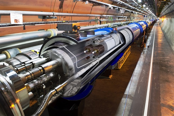 Büyük Hadron Çarpıştırıcısı iki yıl aradan sonra tekrar devrede