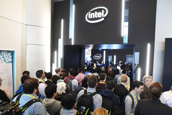 Intel durgun PC pazarından olumsuz etkileniyor