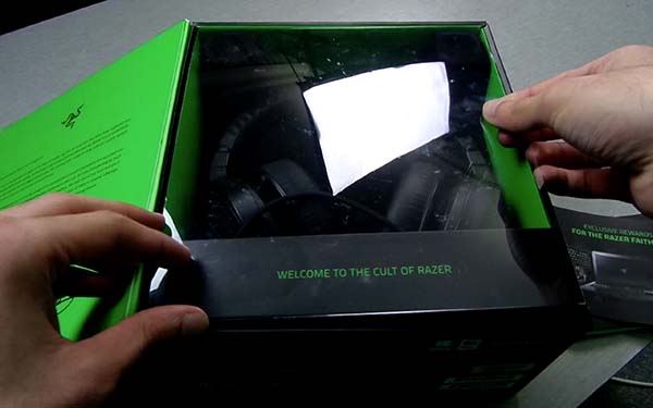 Razer Kraken 7.1 Chroma Oyuncu Kulaklığı video inceleme